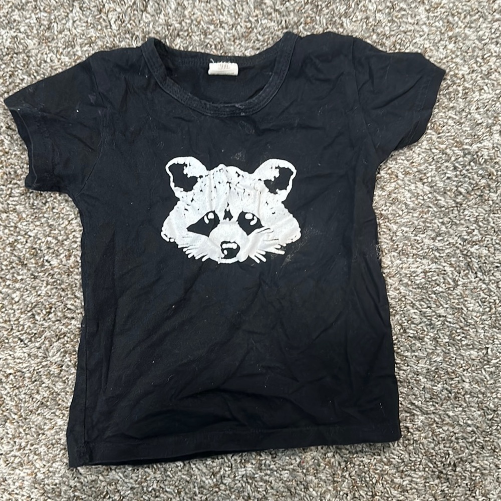 Tshirt with raccoon